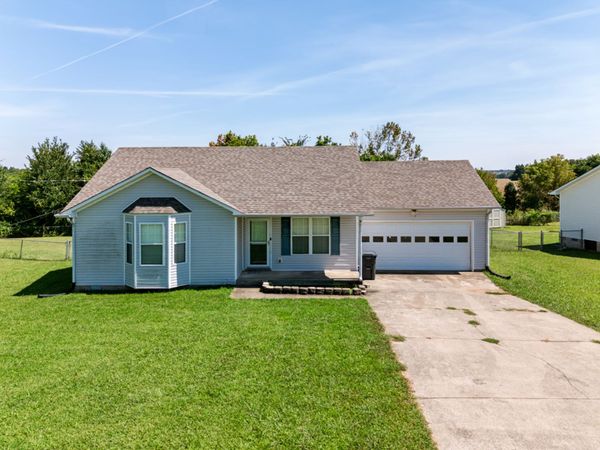 711 Shetland Dr , Oak Grove, KY 42262