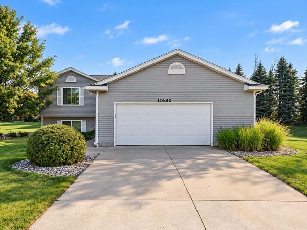 11682 Spruceview Drive, Allendale, MI 49401