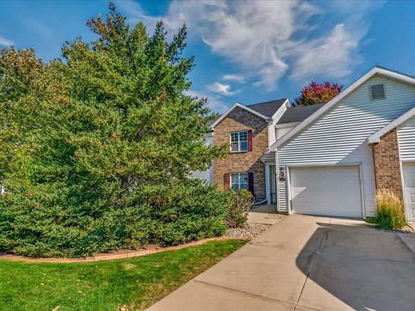 712 Dunn Avenue, Oregon, WI 53575