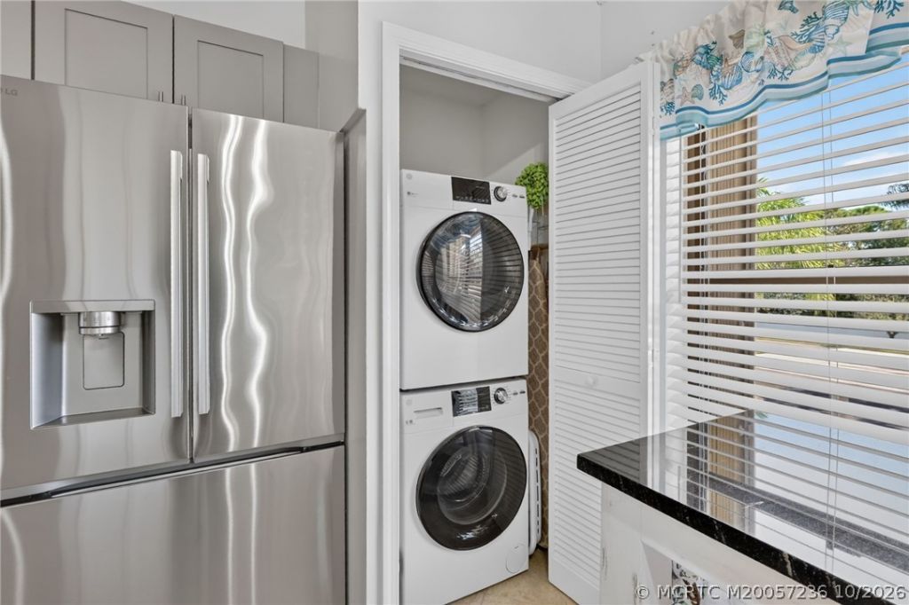 6070 SE Martinique Drive , Unit 202, Stuart, FL 34997 Photo