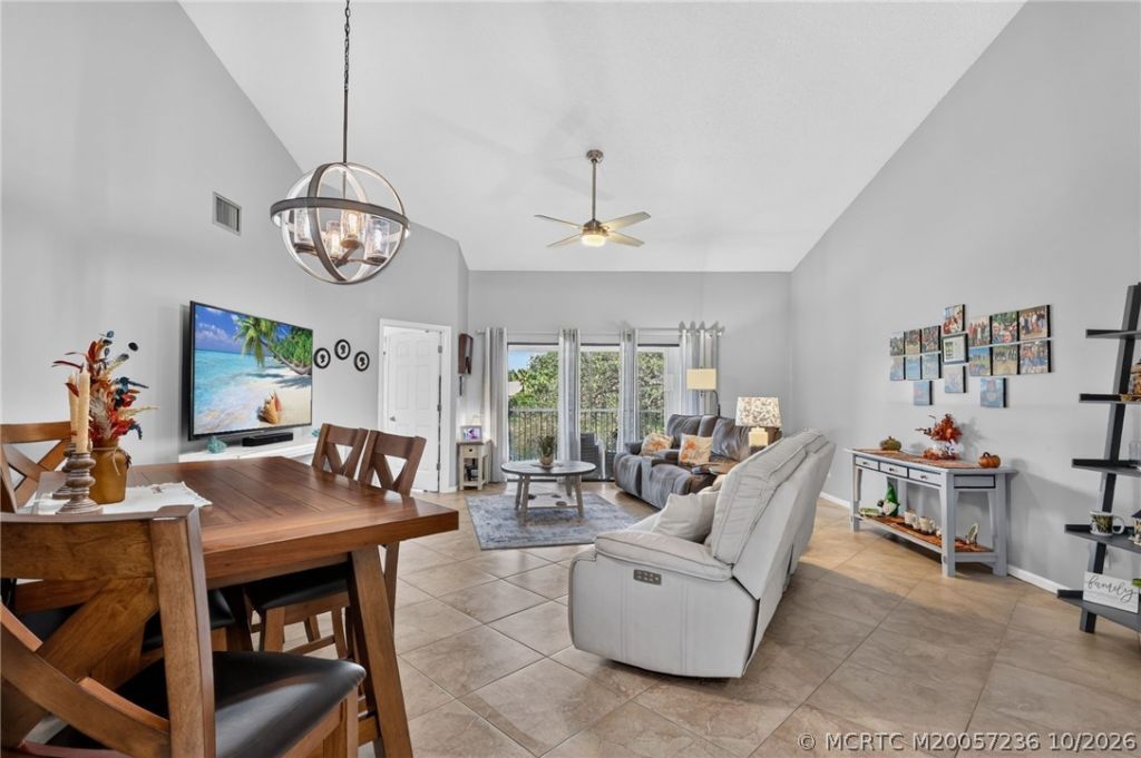 6070 SE Martinique Drive , Unit 202, Stuart, FL 34997 Photo