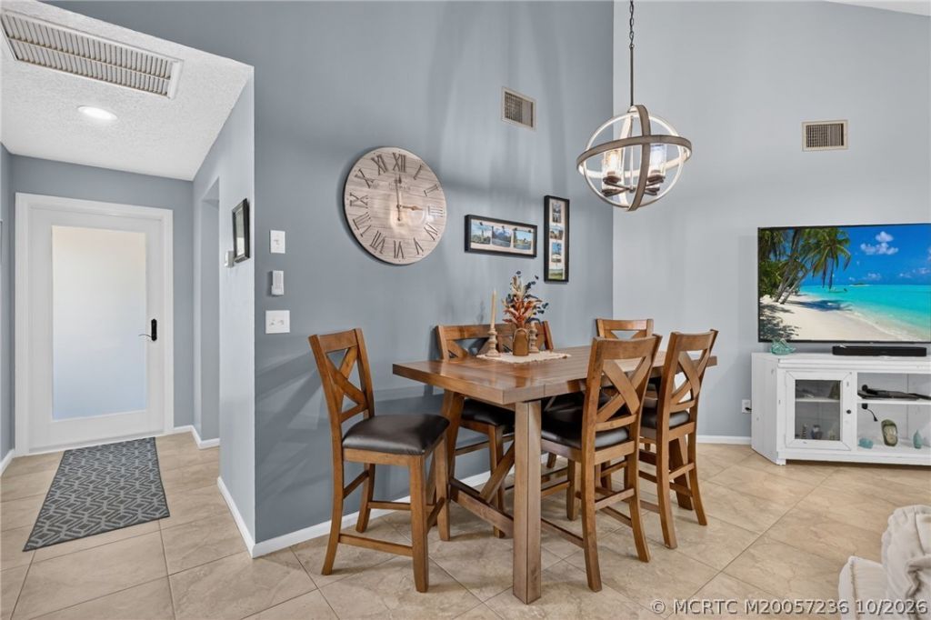 6070 SE Martinique Drive , Unit 202, Stuart, FL 34997 Photo
