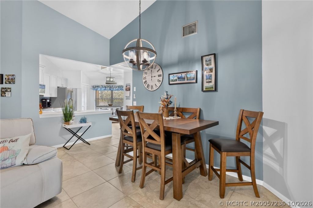 6070 SE Martinique Drive , Unit 202, Stuart, FL 34997 Photo
