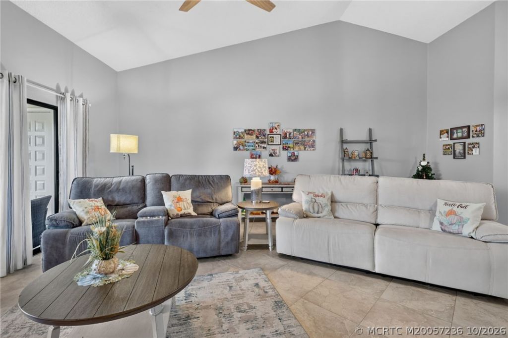 6070 SE Martinique Drive , Unit 202, Stuart, FL 34997 Photo