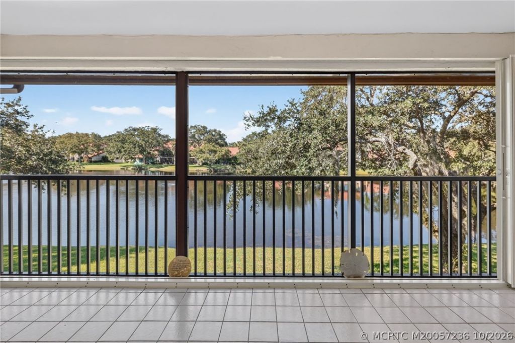 6070 SE Martinique Drive , Unit 202, Stuart, FL 34997 Photo