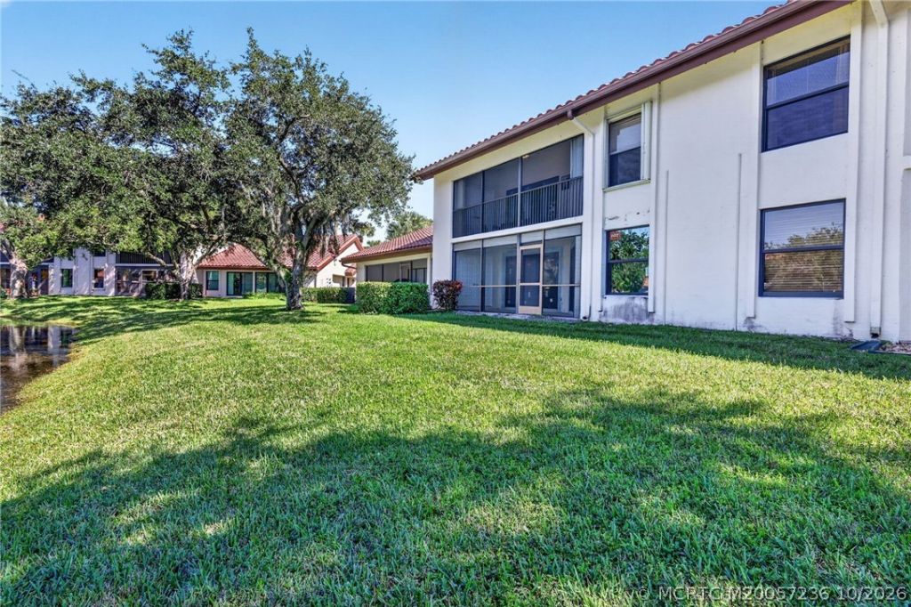 6070 SE Martinique Drive , Unit 202, Stuart, FL 34997 Photo