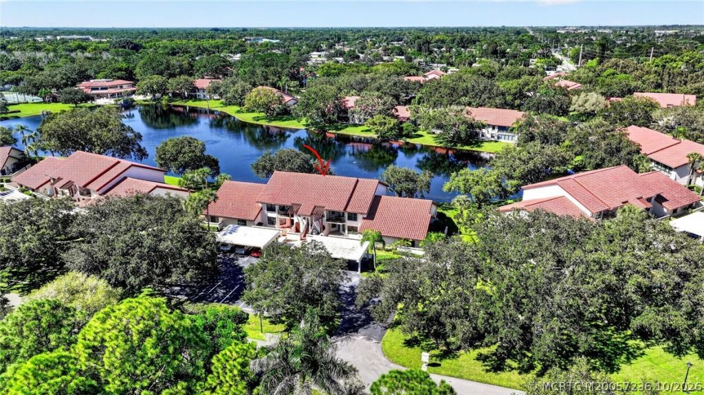 6070 SE Martinique Drive , Unit 202, Stuart, FL 34997 Photo