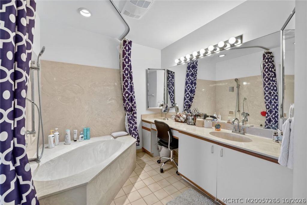 6110 SE Martinique Drive , Unit 201, Stuart, FL 34997 Photo