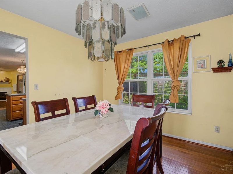 2082 Crest Road, Forest Park, OH 45240 Photo 11