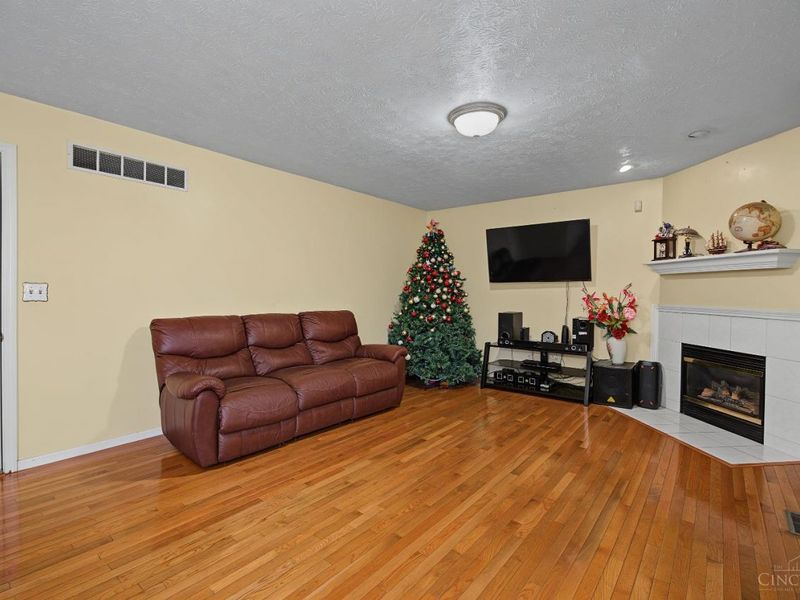 2082 Crest Road, Forest Park, OH 45240 Photo 20