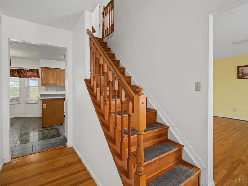 2082 Crest Road, Forest Park, OH 45240 Photo 6