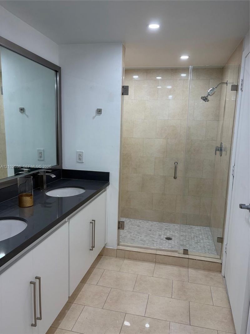 90 SW 3rd St , Unit 2507, Miami, FL 33130 Photo