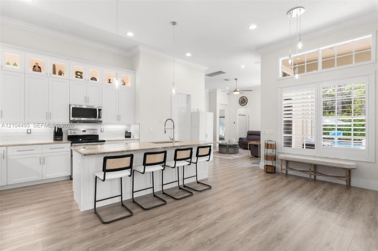 143 Via Catalunha, Jupiter, FL 33458 Photo