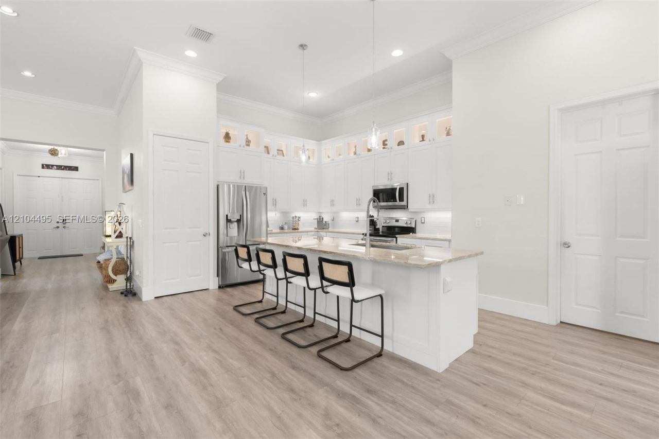 143 Via Catalunha, Jupiter, FL 33458 Photo