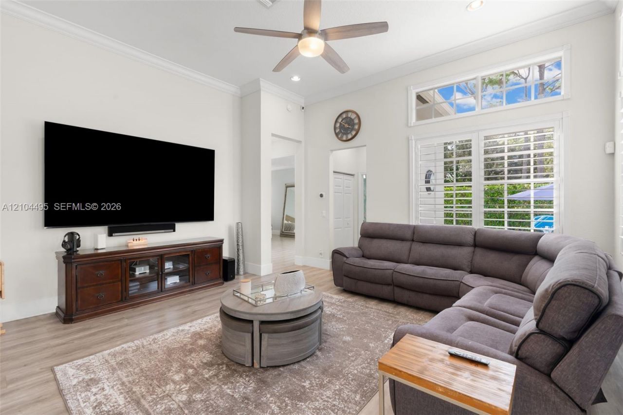 143 Via Catalunha, Jupiter, FL 33458 Photo