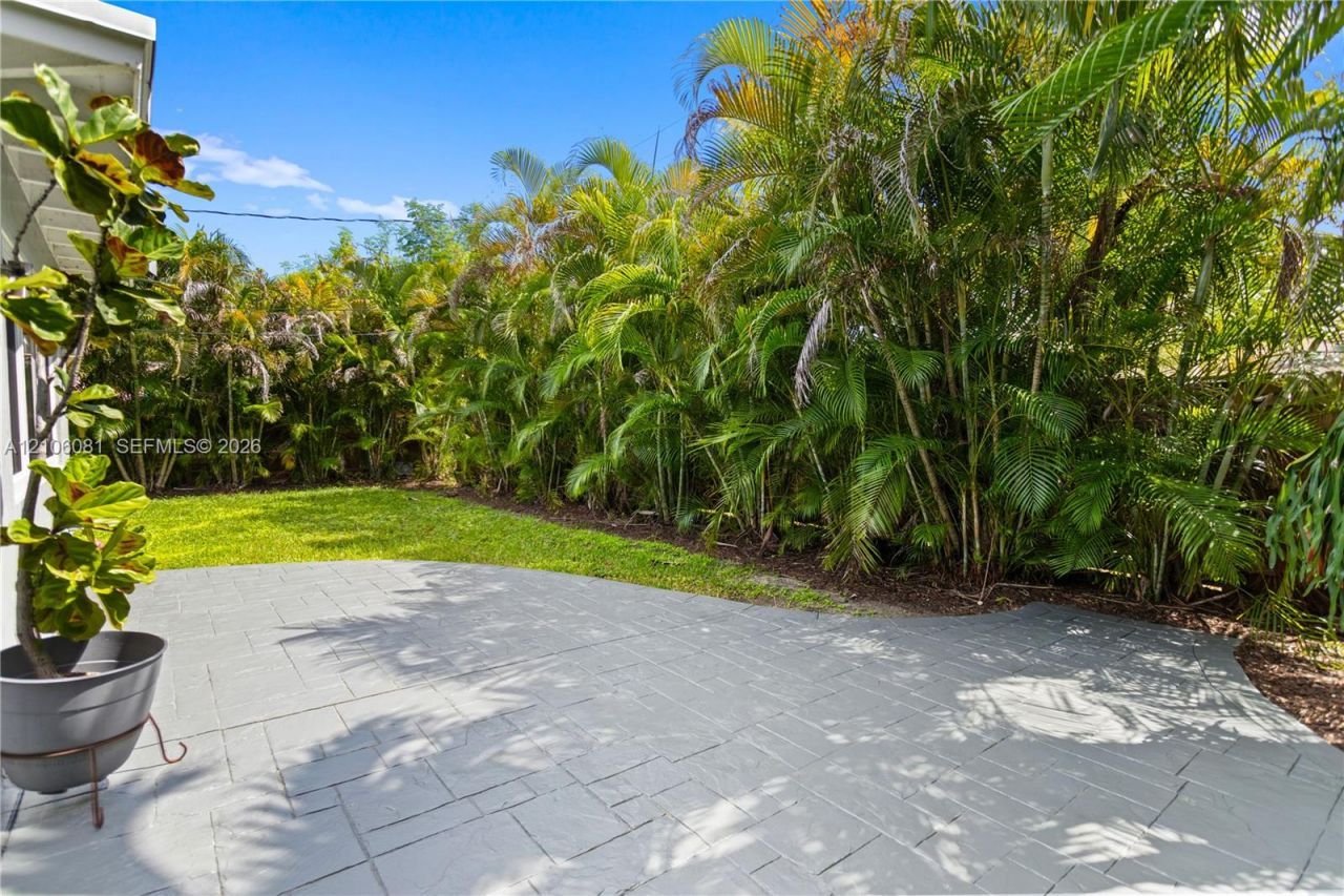 28 SE 7th St , Dania Beach, FL 33004 Photo