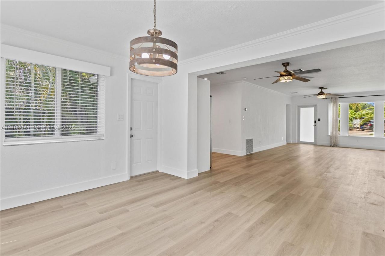 28 SE 7th St , Dania Beach, FL 33004 Photo