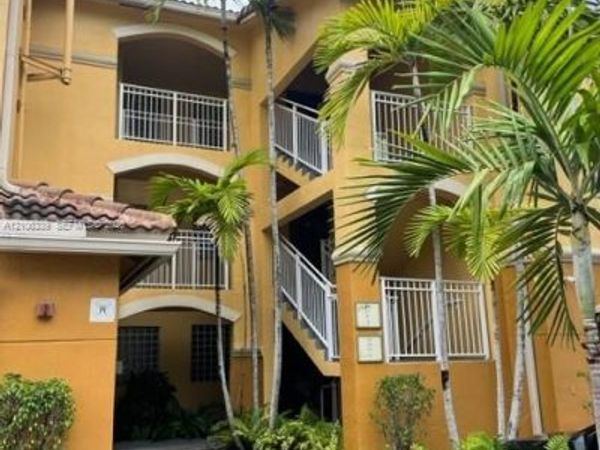 9645 NW 1st Ct , Unit 1-207, Pembroke Pines, FL 33024