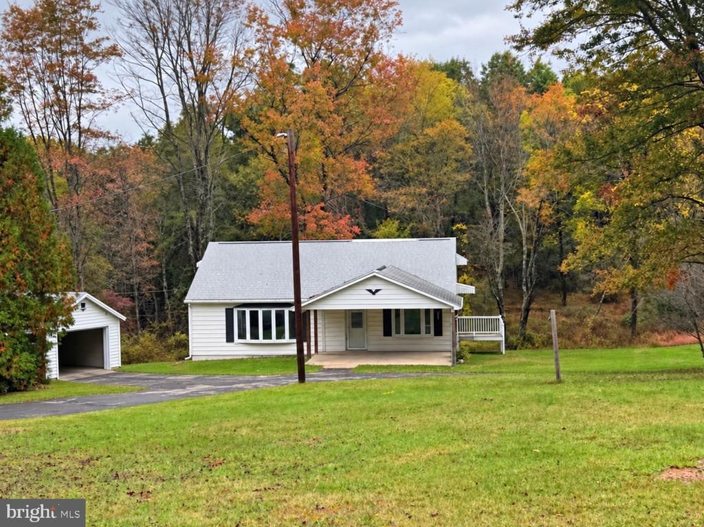 11212 STONE CREEK RIDGE ROAD, HUNTINGDON, PA 16652