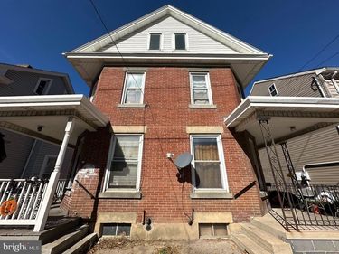 106-108 N CHURCH STREET, WAYNESBORO, PA 17268