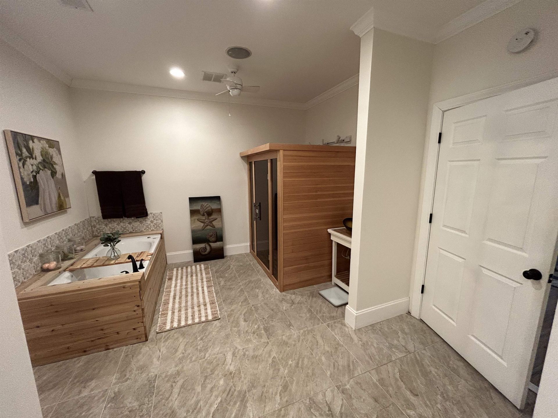 2409 River Rd.  Photo 10