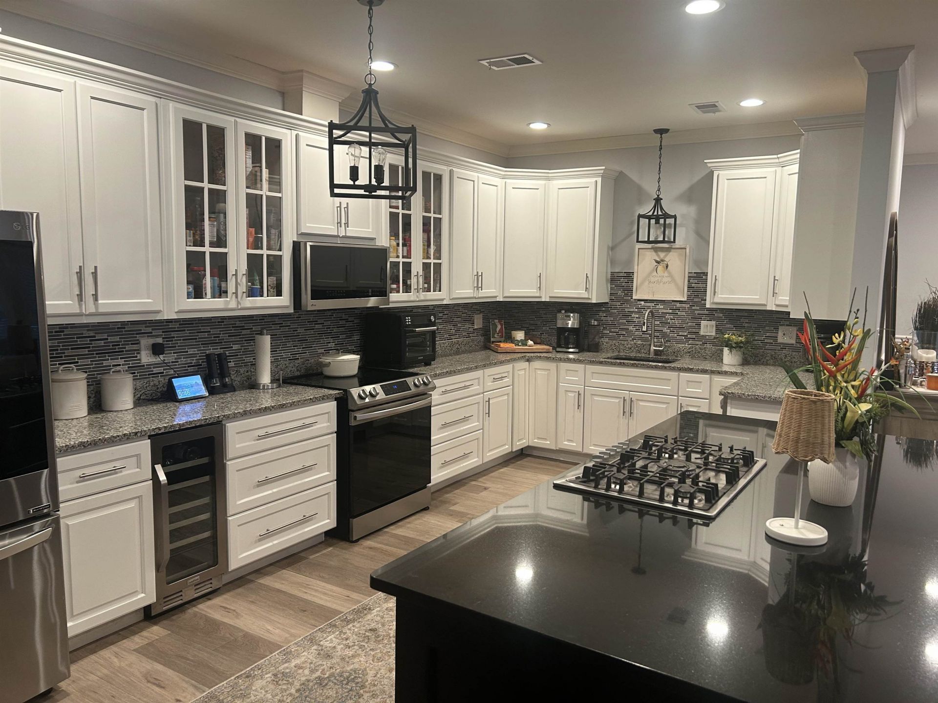 2409 River Rd.  Photo 17