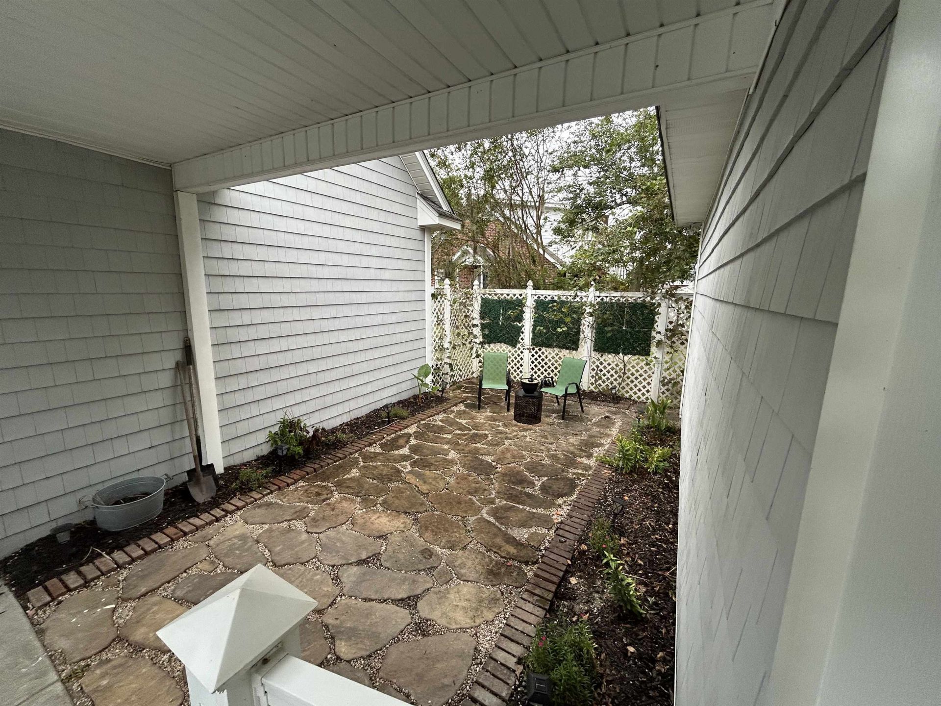 2409 River Rd.  Photo 5