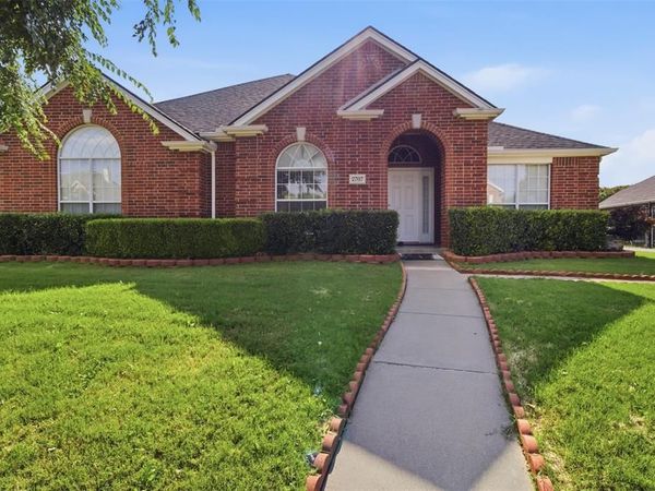 2707 Rocky Creek Drive, Mansfield, TX 76063