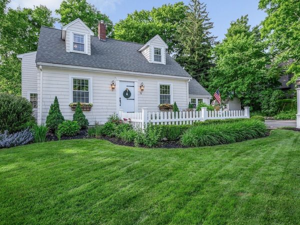 78 Cross Street, Reading, MA 01867