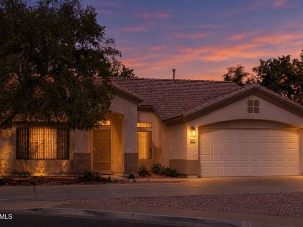 414 W Comstock Court, Gilbert, AZ 85233
