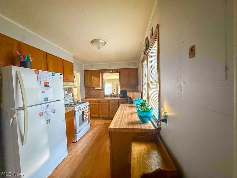858 Independence Avenue, Akron, OH 44310 Photo 7