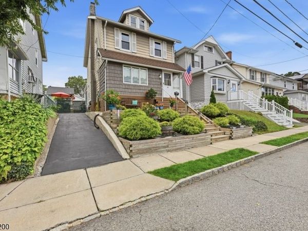 15 Adelaide St, Belleville, NJ 07109