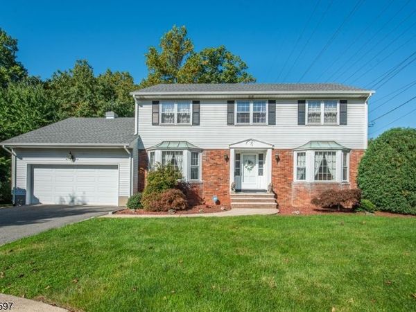 115 Churchill Dr, Clifton, NJ 07013