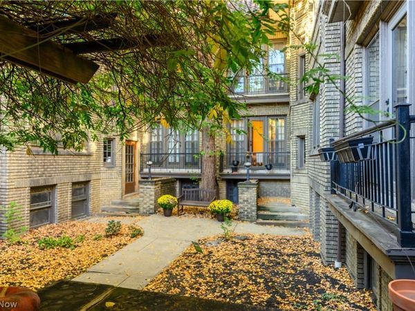 2473 Overlook Road , Unit 8, Cleveland Heights, OH 44106