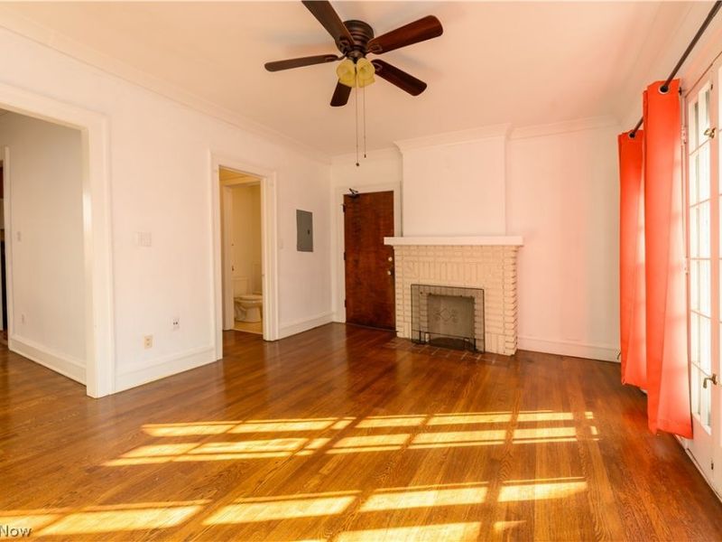 2473 Overlook Road, Unit 8, Cleveland Heights, OH 44106 Photo 5