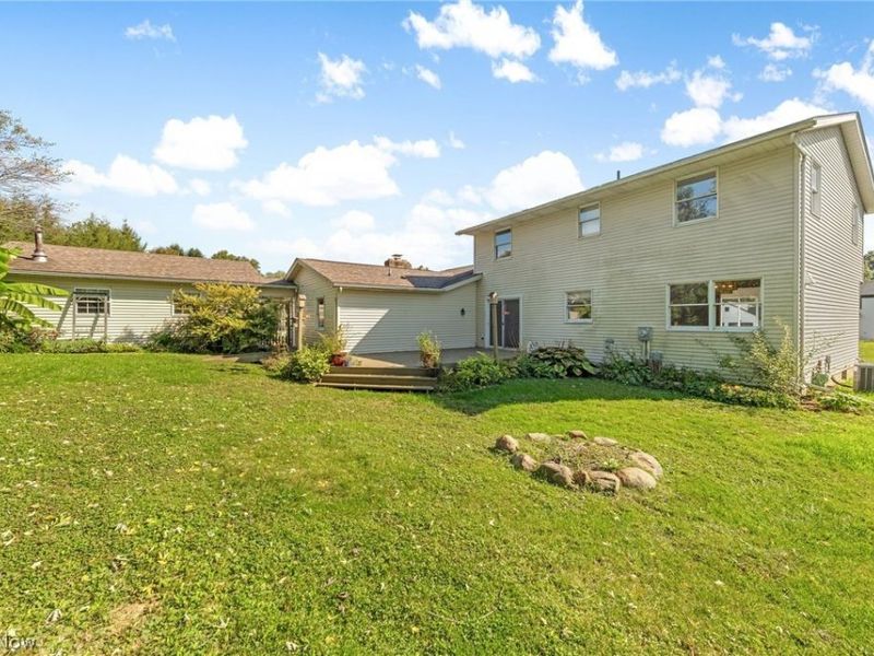 5491 Limerick Avenue NW, North Canton, OH 44720 Photo 2