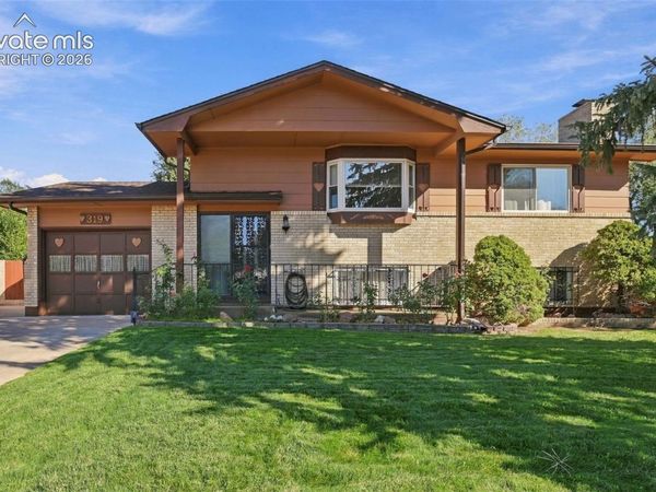 319 Fairfax Street, Colorado Springs, CO 80911