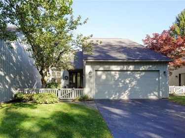60 Waterview Circle, Rochester, NY 14625