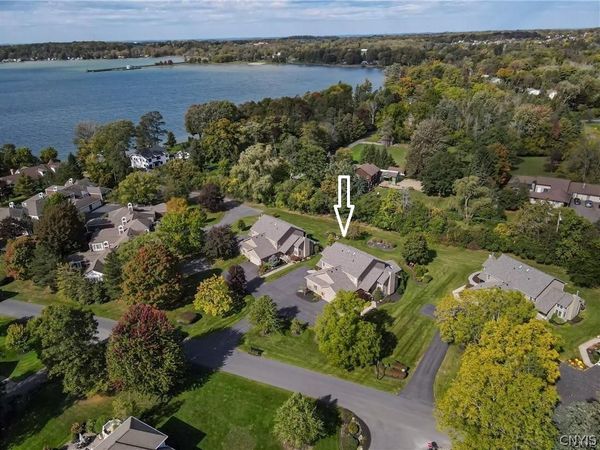 24 Willowbrook Drive, Auburn, NY 13021