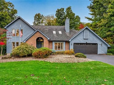 29 Wood Run Circle, Rochester, NY 14612