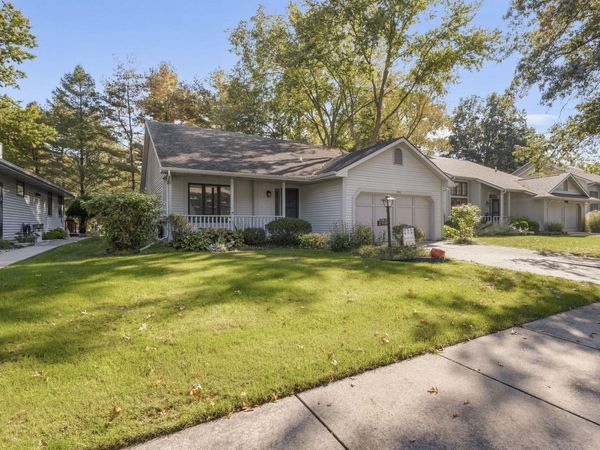 1960 Creekbank Lane, South Bend, IN 46635