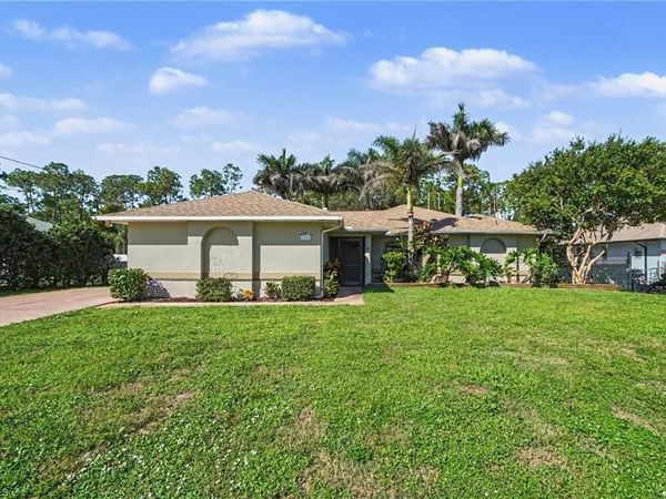 1111 Thompson AVE , LEHIGH ACRES, FL 33972
