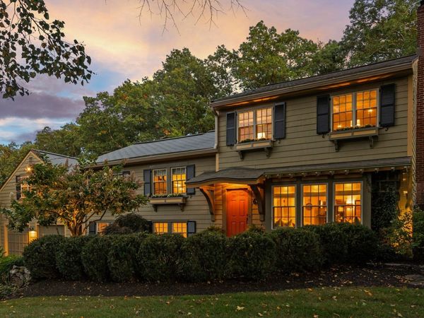 62 Martin Rd, Concord, MA 01742