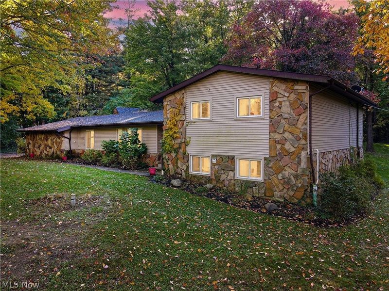 2878 Sunnybrook Road, Mogadore, OH 44260 Photo 2