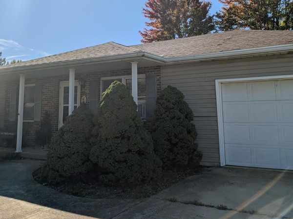 206 Pine Tree Drive, Carey, OH 43316