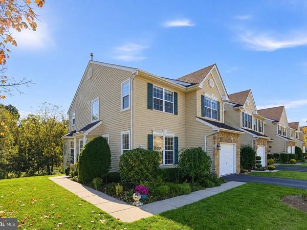 997 KATIE CIRCLE , ROYERSFORD, PA 19468