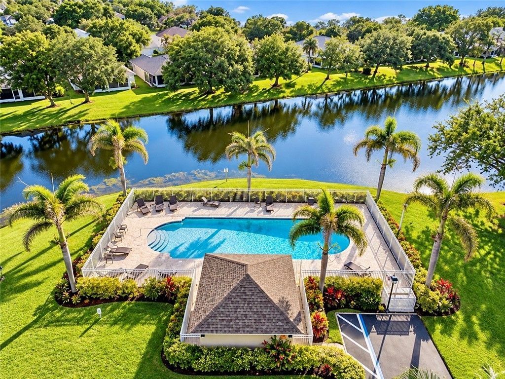 2604 12th Square Sw, Vero Beach, FL 32968 Photo