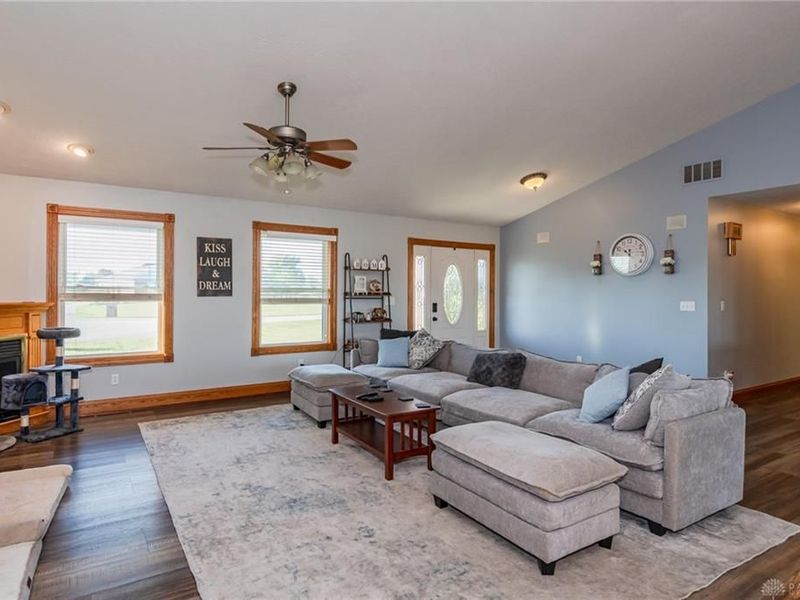 5782 Whispering Wind Drive, Springfield, OH 45504 Photo 12