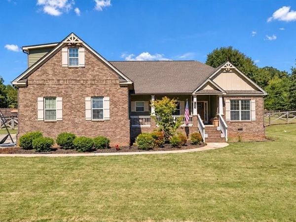155 Feather Lane , Jackson, GA 30233