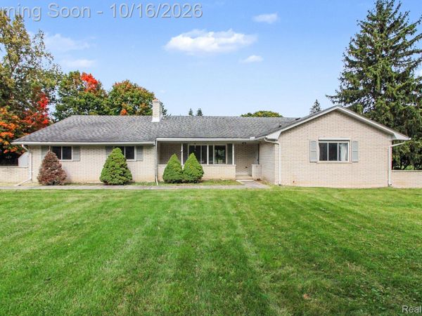 33722 Lyncroft Street, Farmington Hills, Mi 48331
